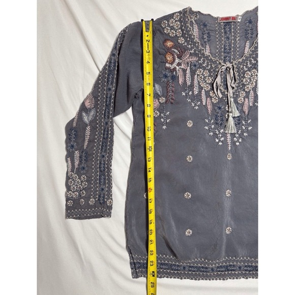 Johnny Was Santorini Embroidered Cloudburst Gray Boho Blouse Womens Size Small - Picture 5 of 6